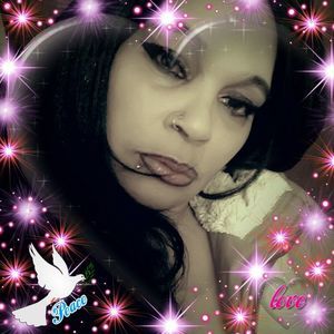 Meet your Posher, Yvette